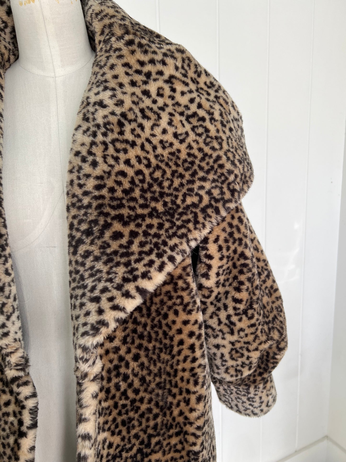 SOLD! Vintage Faux Leopard Fur Full Length Coat Full Shawl Collar