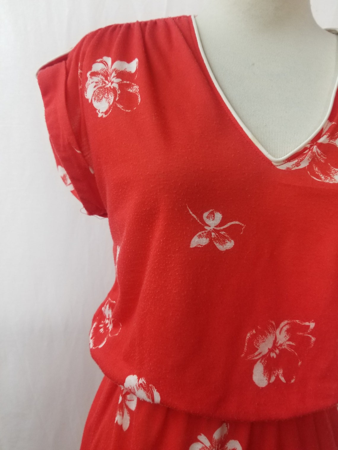 1978 Vintage Red with White Hibiscus Floral Print Soft Jersey Cotton Dress