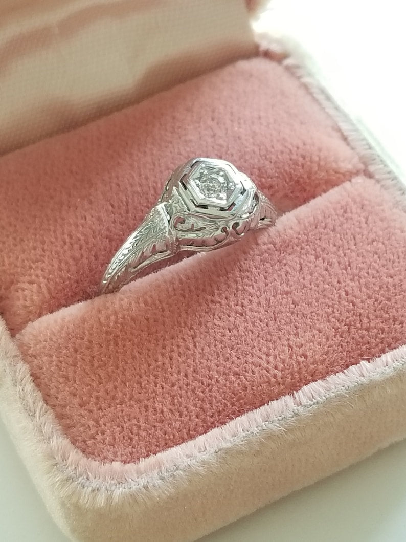 SOLD! Antique Estate Vintage 1800's 1900's 18K White Gold Diamond Filigree Ring